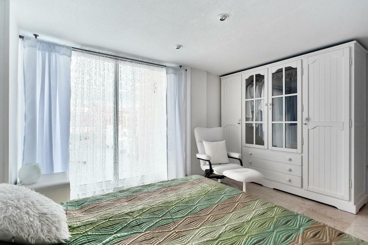 Lenas Apartments Radio Murcia Torrevieja Eksteriør billede